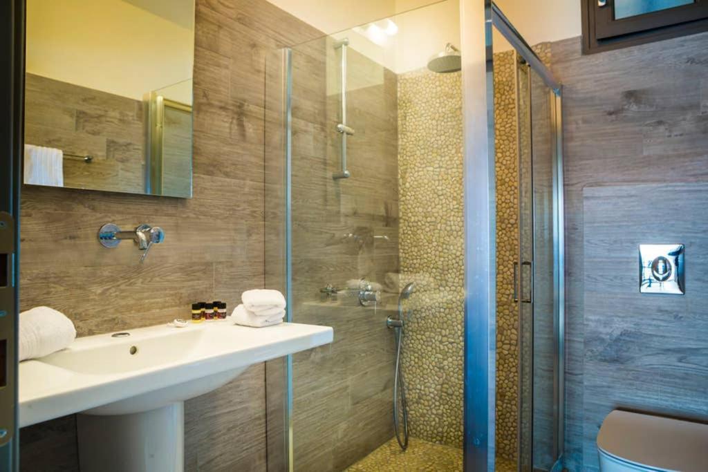 New Villa Blue With Private Pool At Trapezaki Livathos  Exterior photo